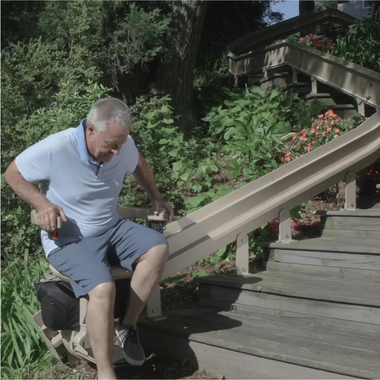 Bruno Elite outdoor curved stair lift