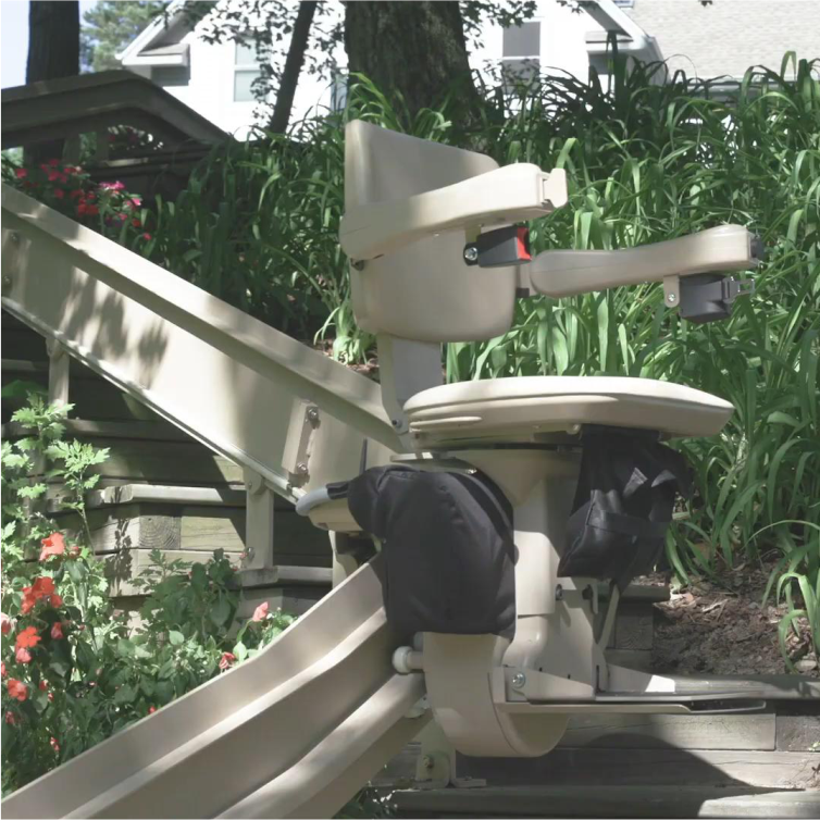 Bruno Elite outdoor curved stair lift